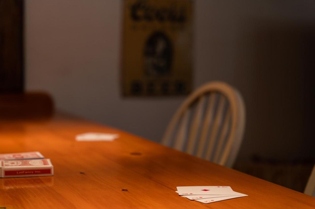Lazy Squirrel - Cozy Family House With Full Game Room Kernville Bagian luar foto